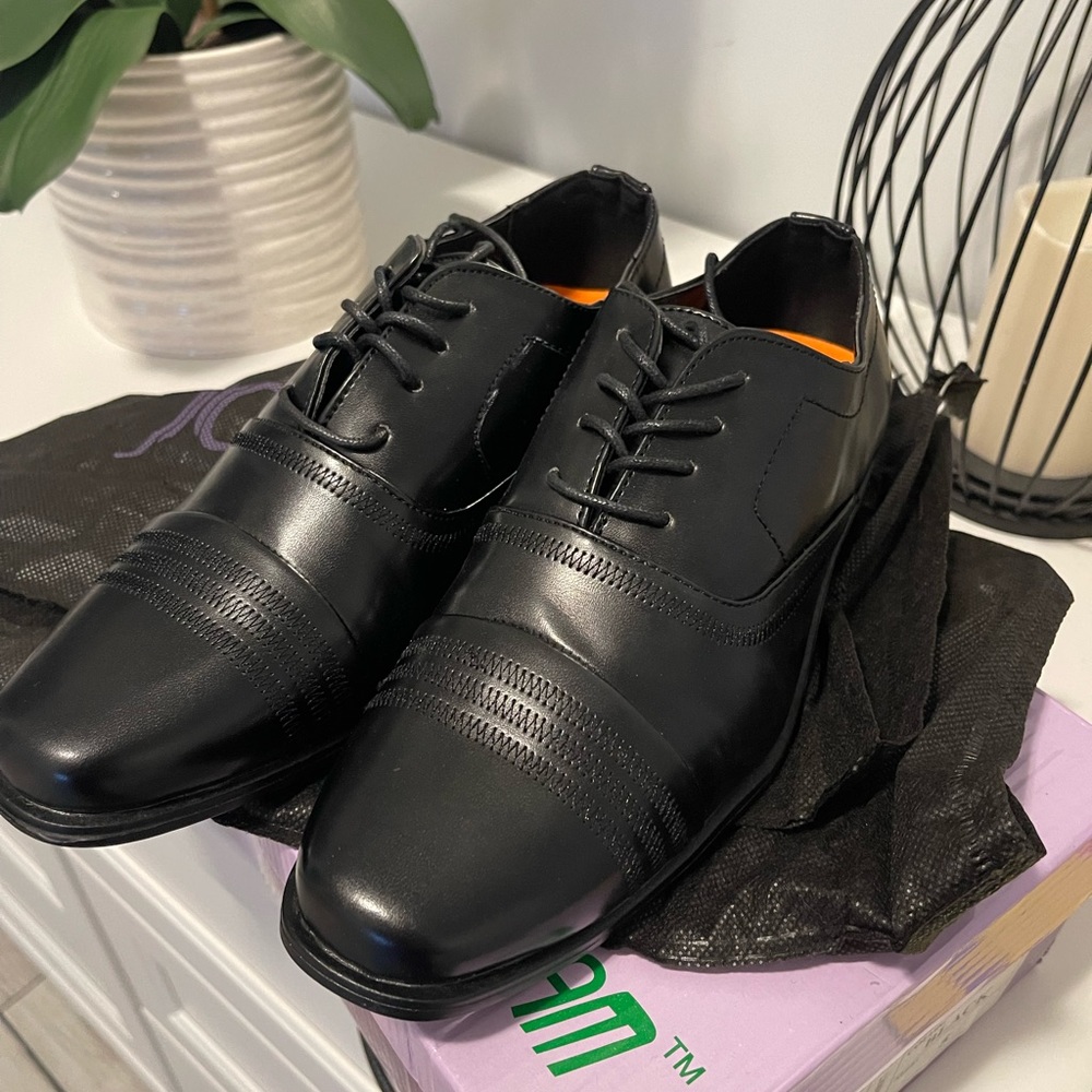 Boys black dress shoes